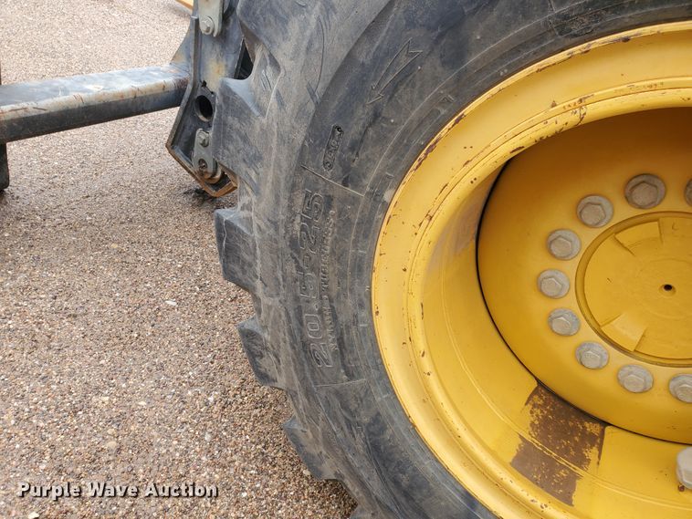 image for item DI4809 1999 John Deere TC54H  wheel loader