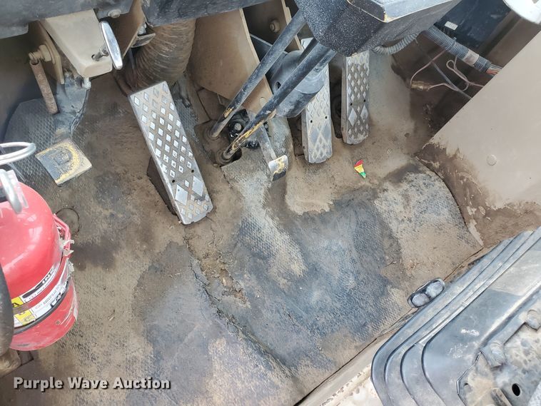 image for item DI4810 1989 John Deere 544E  wheel loader