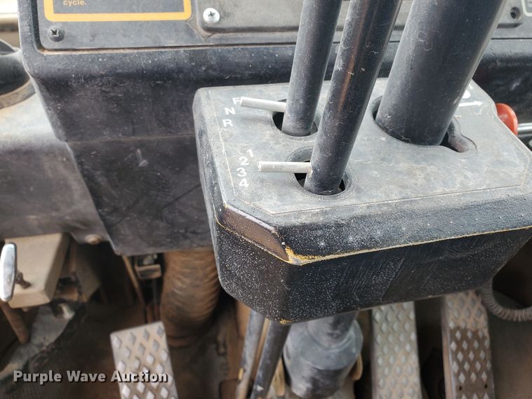 image for item DI4810 1989 John Deere 544E  wheel loader