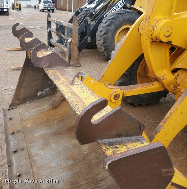 image for item DI4810 1989 John Deere 544E  wheel loader