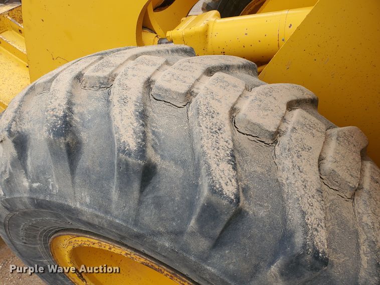 image for item DI4810 1989 John Deere 544E  wheel loader