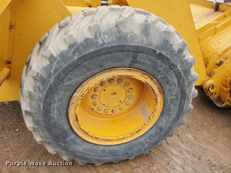 image for item DI4810 1989 John Deere 544E  wheel loader