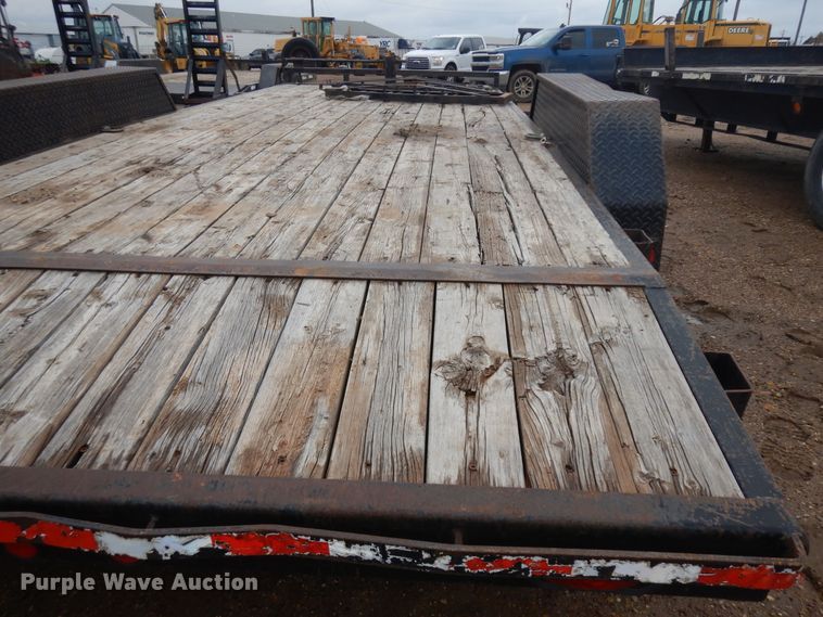 image for item DI5606 2003 PJ 618D  utility trailer