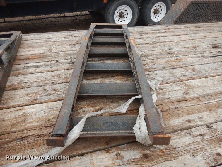 image for item DI5606 2003 PJ 618D  utility trailer