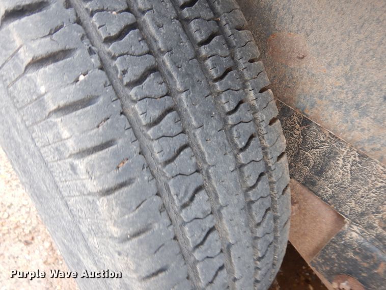 image for item DI5606 2003 PJ 618D  utility trailer