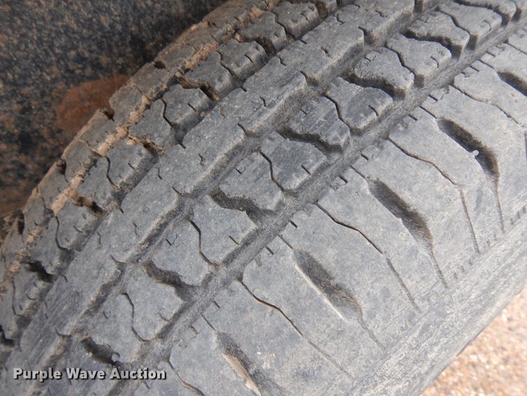 image for item DI5606 2003 PJ 618D  utility trailer