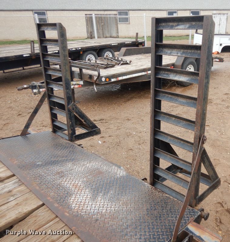 image for item DI5607 1999 Diamond T  utility trailer