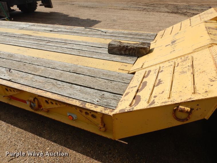 image for item DI5608 2003 Witzco Challenger RG-50  lowboy equipment trailer