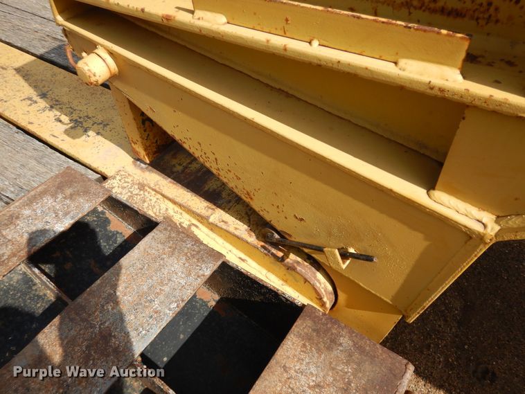 image for item DI5608 2003 Witzco Challenger RG-50  lowboy equipment trailer