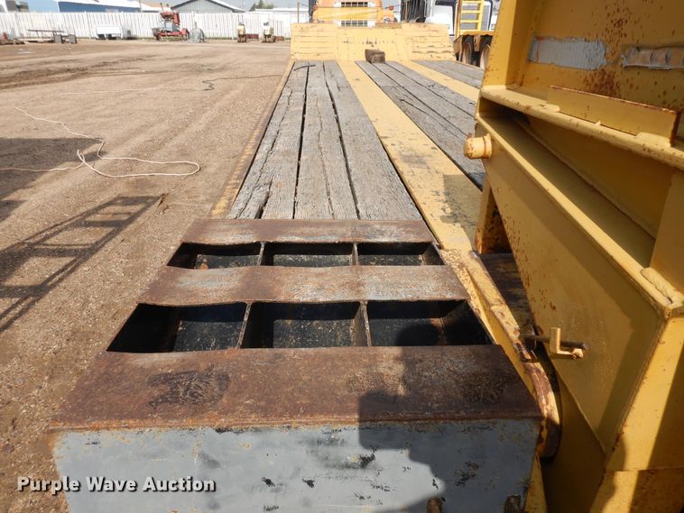 image for item DI5608 2003 Witzco Challenger RG-50  lowboy equipment trailer