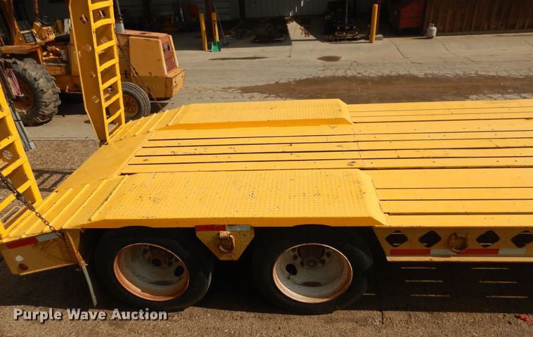 image for item DI5610 1993 Fontaine FLT-35HBTW  equipment trailer