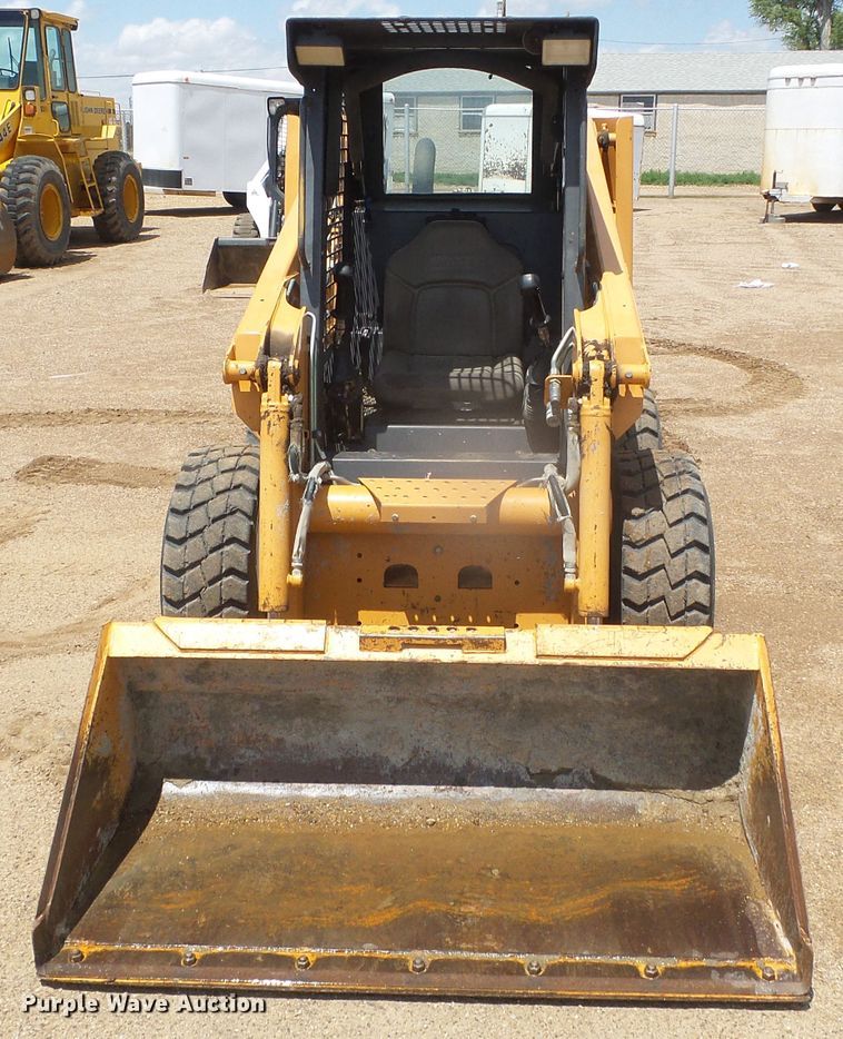 image for item DI5619 2005 Case 410  skid steer loader