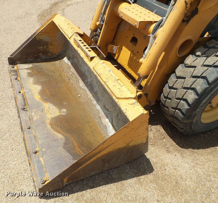 image for item DI5619 2005 Case 410  skid steer loader