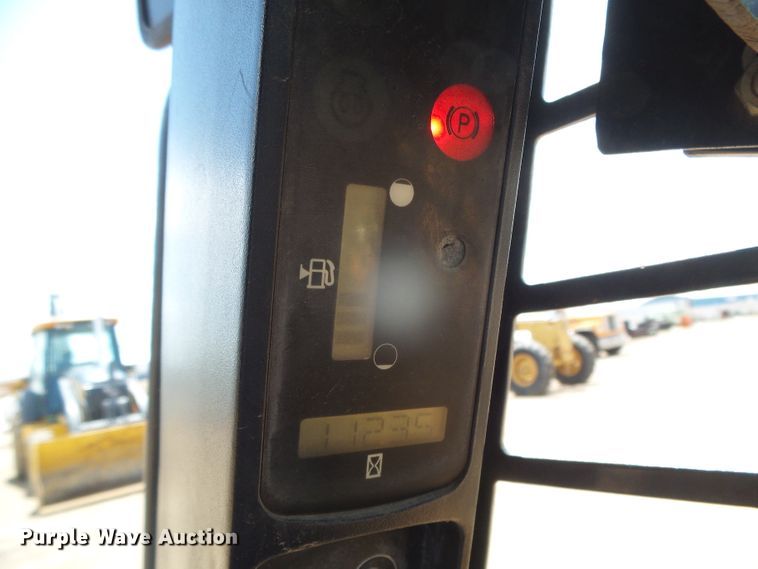 image for item DI5619 2005 Case 410  skid steer loader