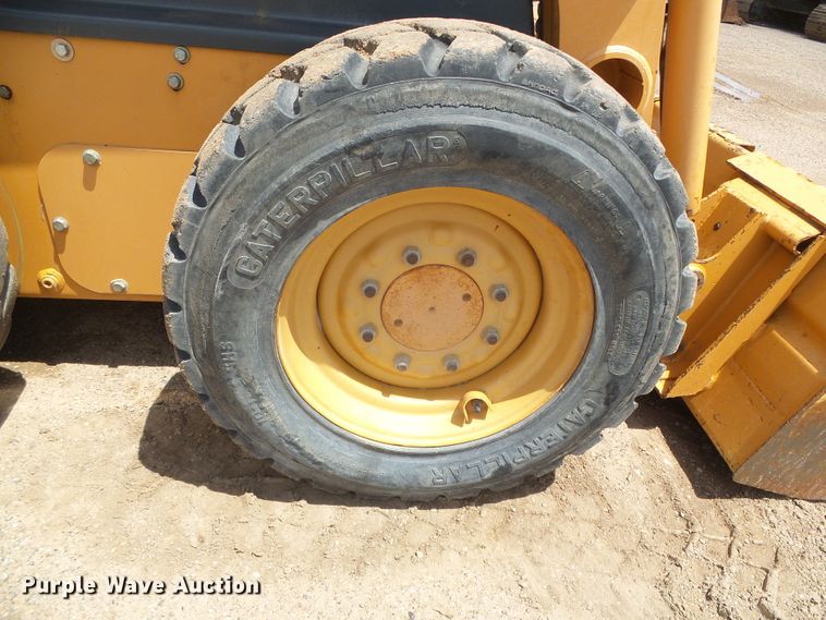 image for item DI5619 2005 Case 410  skid steer loader