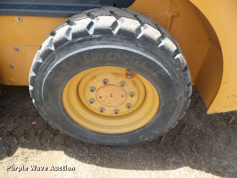 image for item DI5619 2005 Case 410  skid steer loader