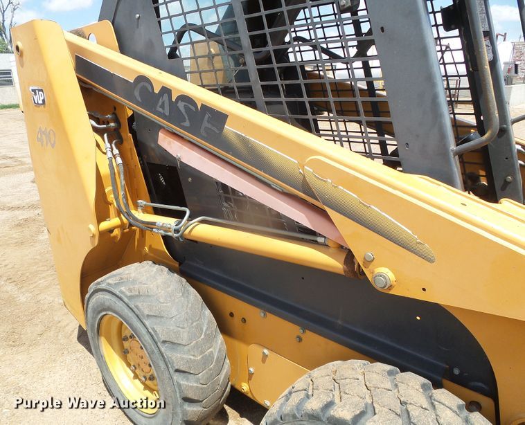 image for item DI5619 2005 Case 410  skid steer loader