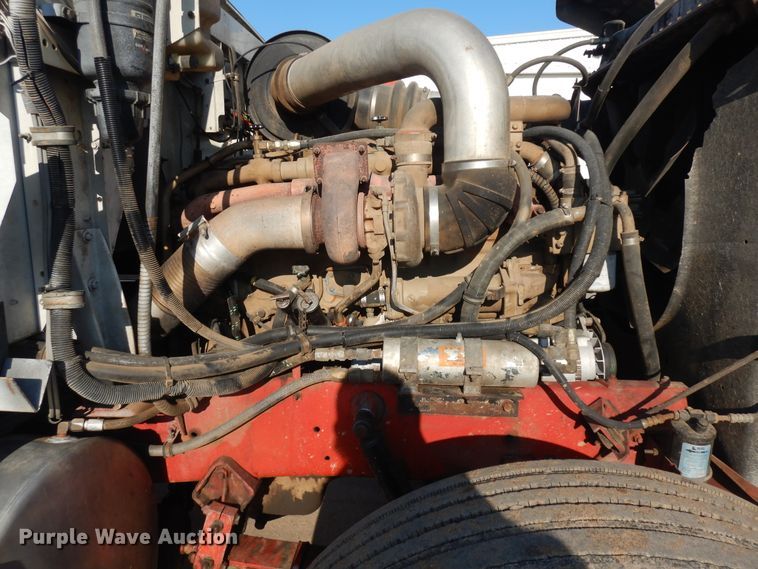 image for item GR9438 1987 International F9370  semi truck