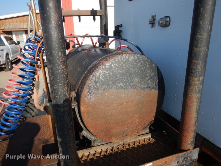 image for item GR9438 1987 International F9370  semi truck