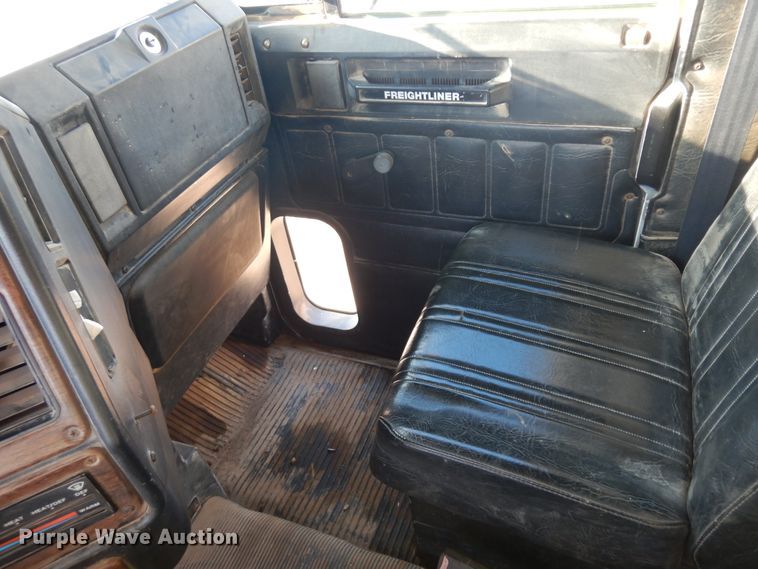 image for item GR9440 1989 Freightliner FLD  dump truck