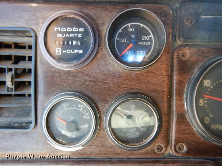 image for item GR9440 1989 Freightliner FLD  dump truck