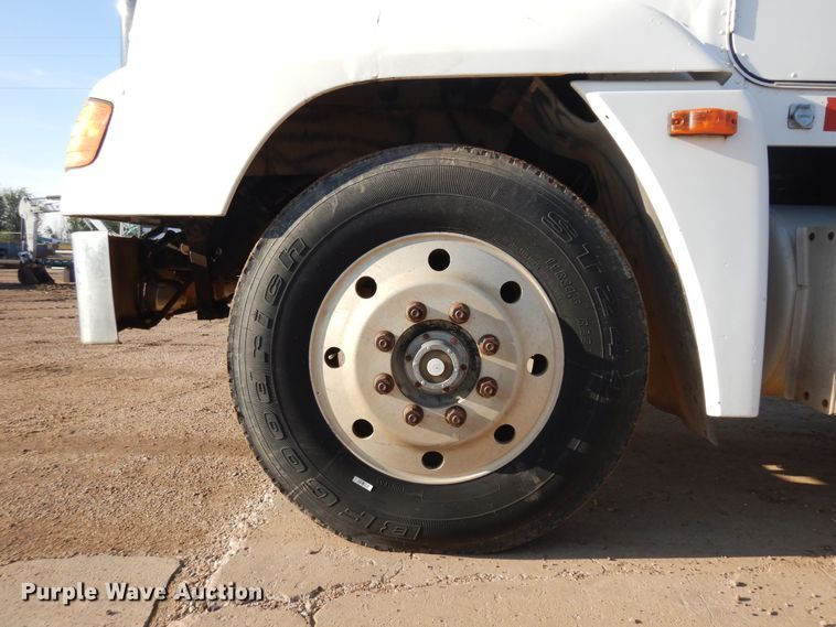 image for item GR9440 1989 Freightliner FLD  dump truck