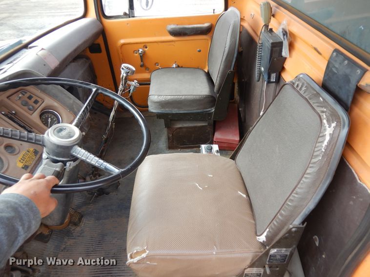 image for item GR9441 1980 Ford 8000  dump truck