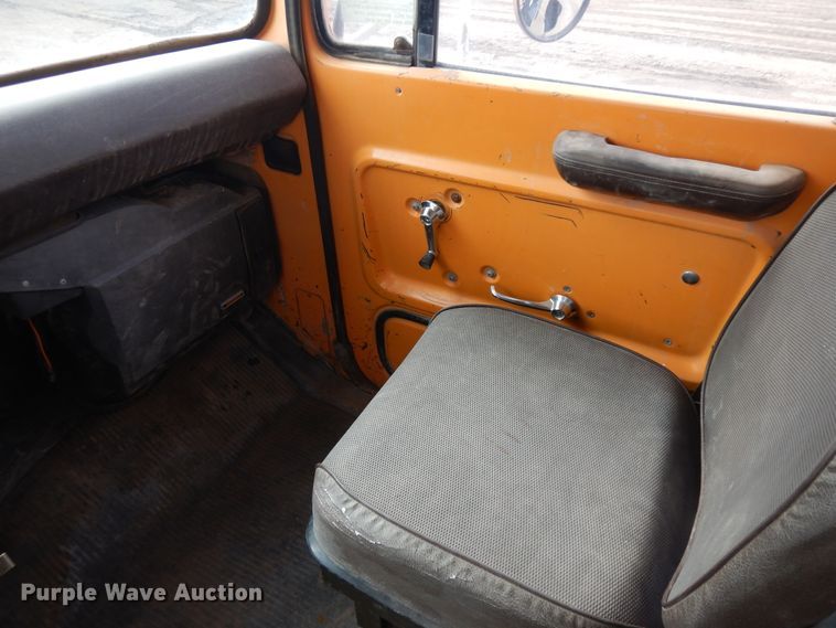 image for item GR9441 1980 Ford 8000  dump truck