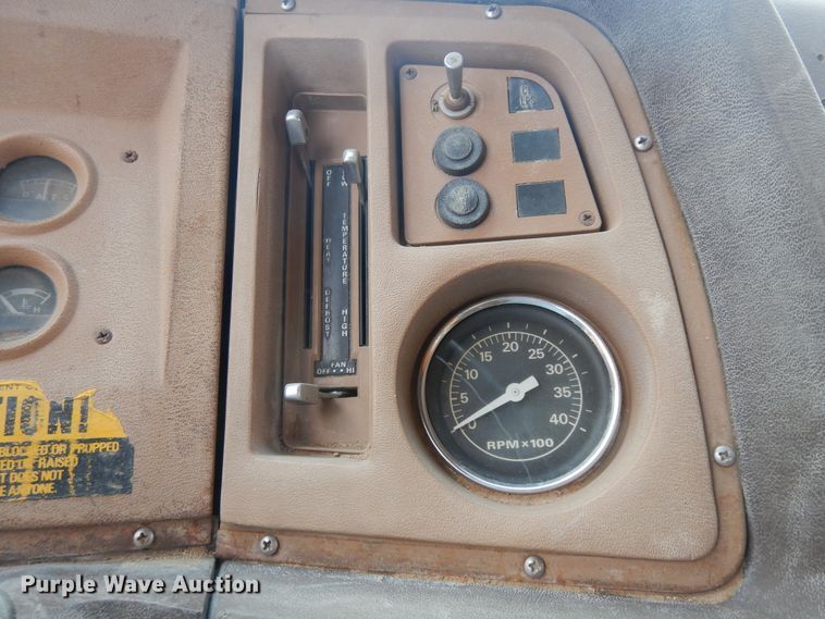 image for item GR9441 1980 Ford 8000  dump truck