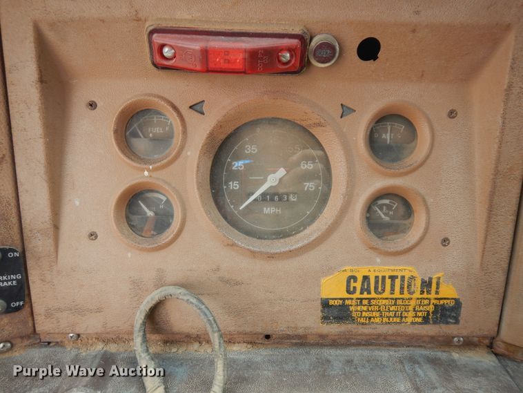 image for item GR9441 1980 Ford 8000  dump truck