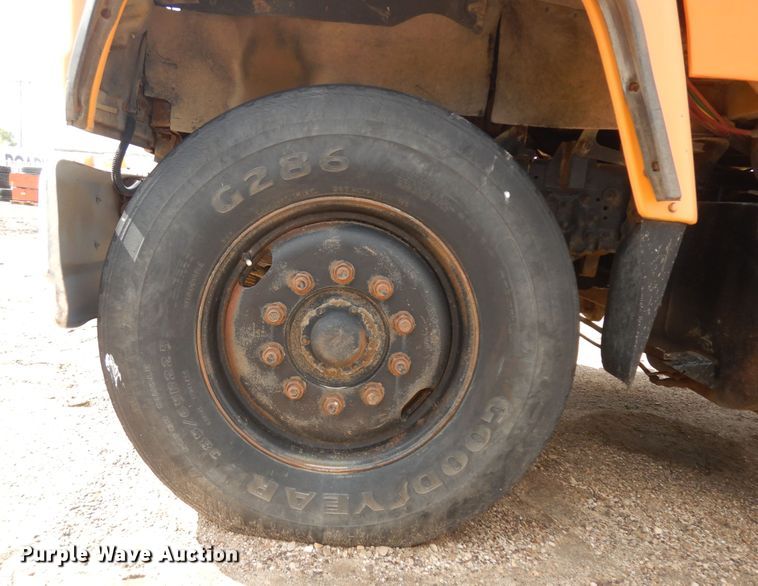 image for item GR9441 1980 Ford 8000  dump truck