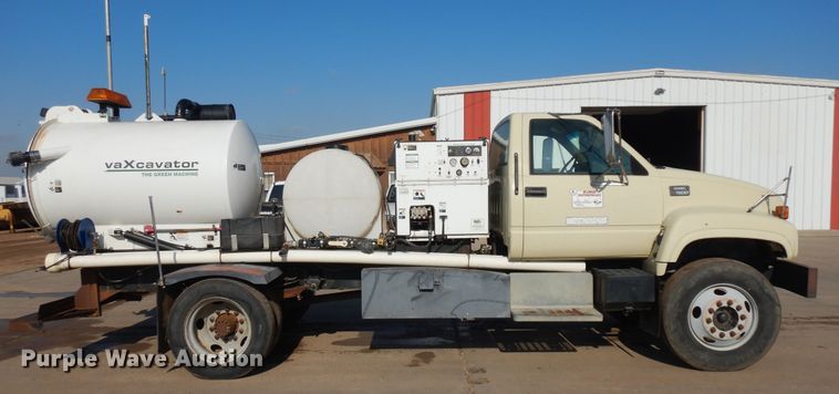 image for item GR9442 1997 GMC C7500  vacuum truck