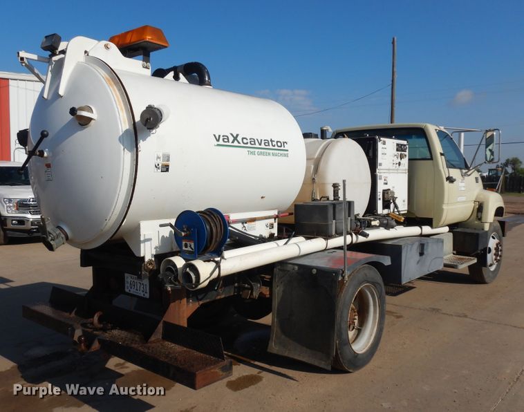 image for item GR9442 1997 GMC C7500  vacuum truck