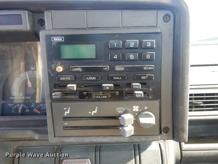 image for item GR9442 1997 GMC C7500  vacuum truck