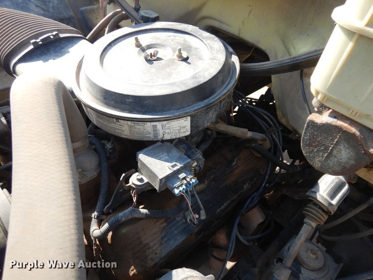 image for item GR9442 1997 GMC C7500  vacuum truck