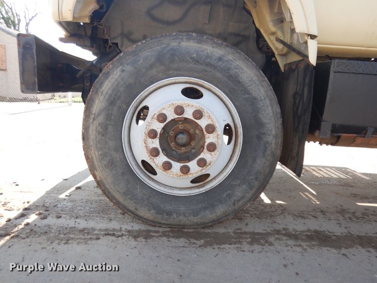 image for item GR9442 1997 GMC C7500  vacuum truck