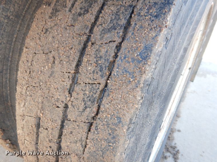 image for item GR9442 1997 GMC C7500  vacuum truck