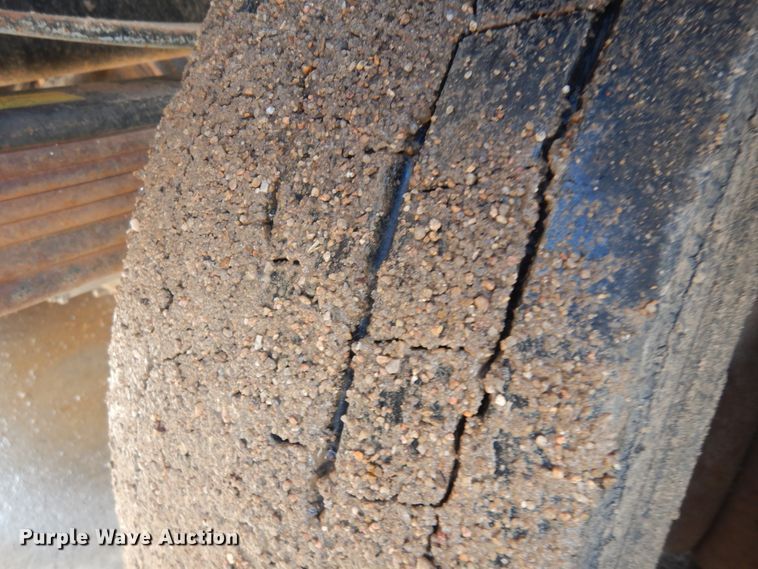 image for item GR9442 1997 GMC C7500  vacuum truck