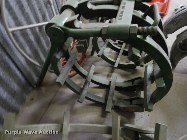 image for item HI9075 Pipe beveler line up clamps