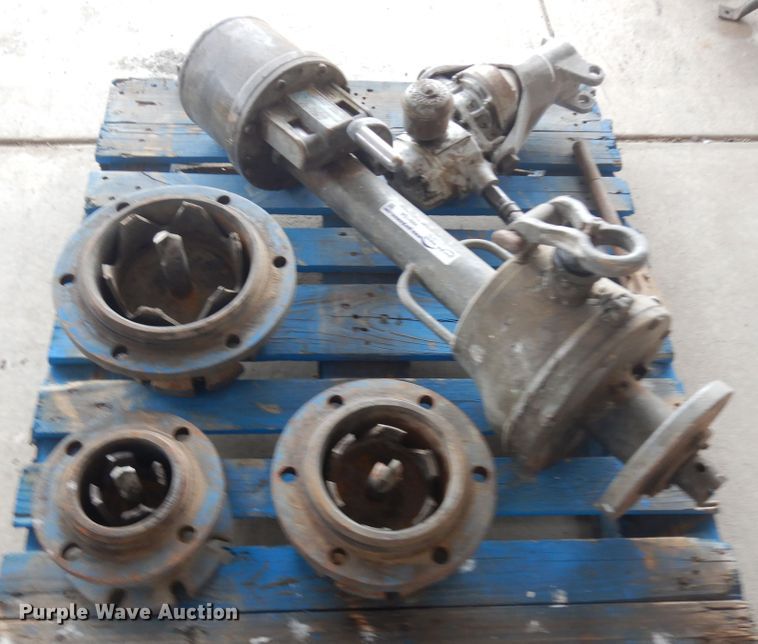 Mueller water main tapping machine in Liberal, KS Item HI9104 sold