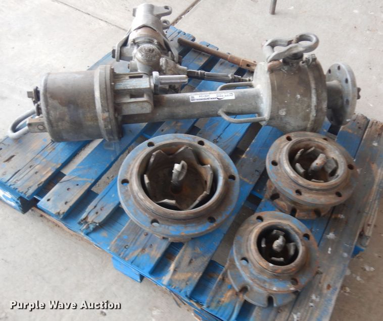 Mueller water main tapping machine in Liberal, KS Item HI9104 sold