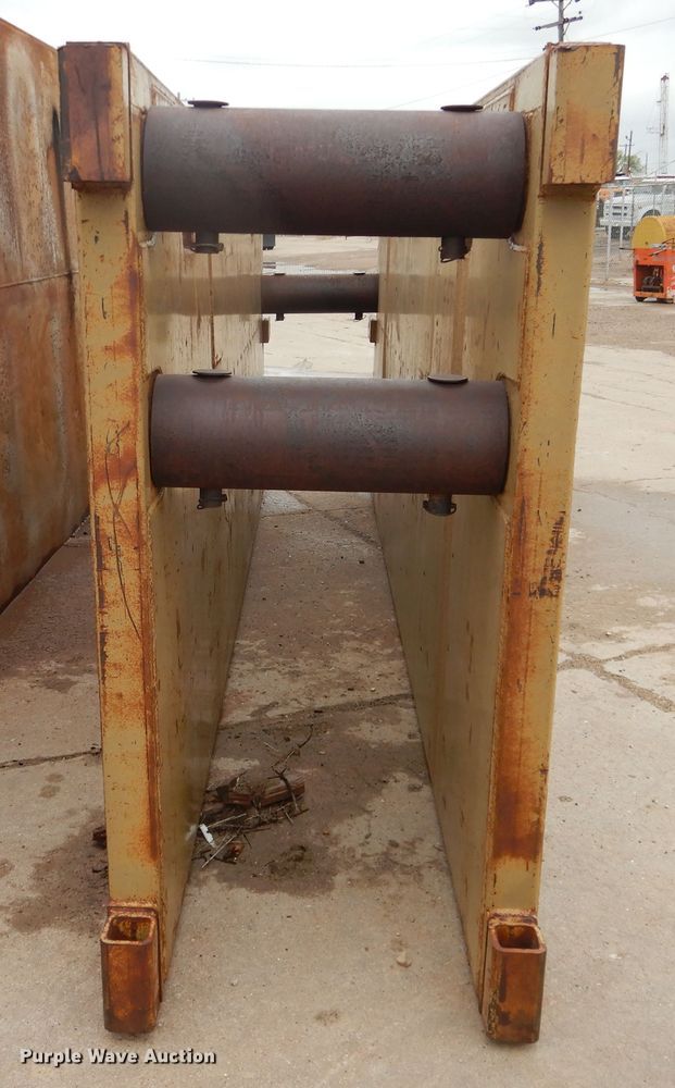 image for item HI9139 Trench box