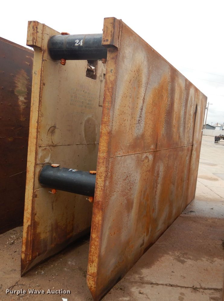 image for item HI9140 Trench box