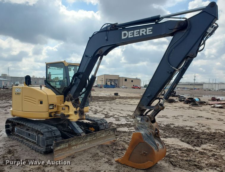 image for item HS9033 2012 John Deere 85D  mini excavator