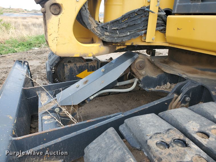 image for item HS9033 2012 John Deere 85D  mini excavator