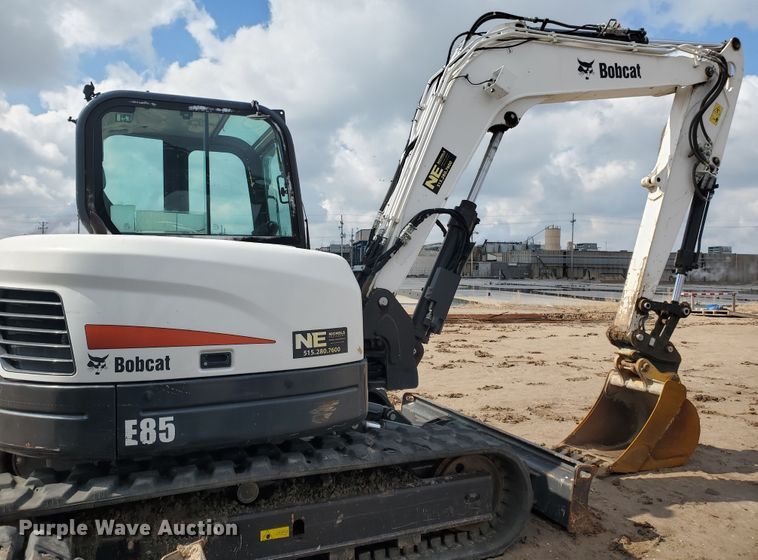 image for item HS9035 2015 Bobcat E85  mini excavator