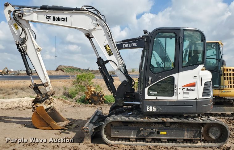 image for item HS9035 2015 Bobcat E85  mini excavator