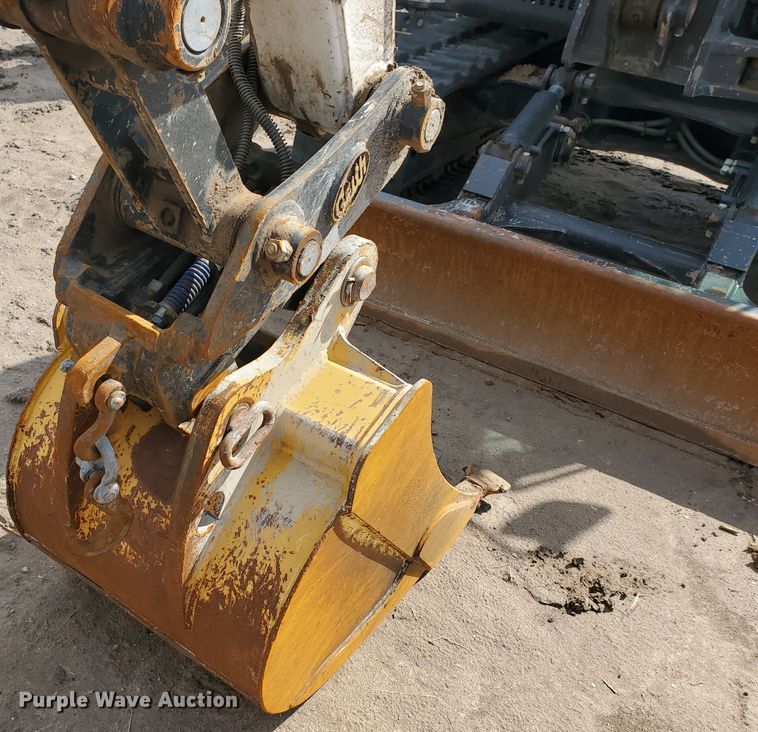 image for item HS9035 2015 Bobcat E85  mini excavator