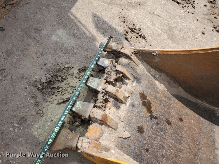 image for item HS9035 2015 Bobcat E85  mini excavator