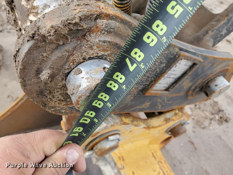 image for item HS9035 2015 Bobcat E85  mini excavator